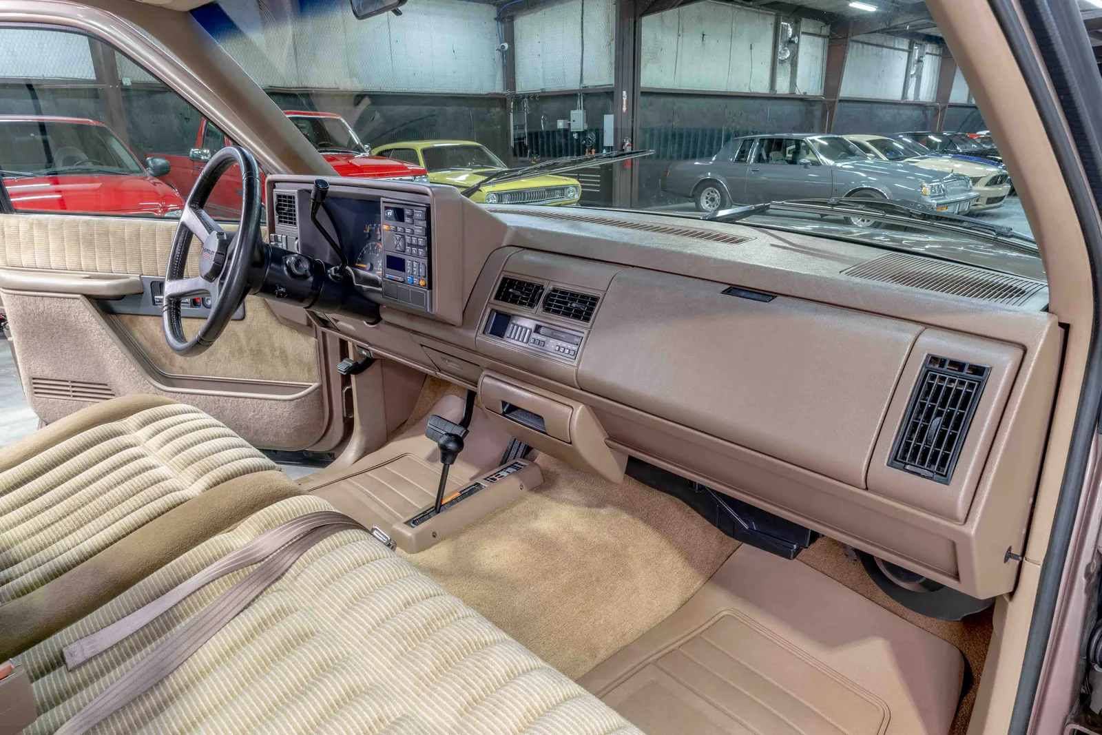 1994-Chevrolet-K1500-Light Autumnwood Metallic-175287-49.jpg